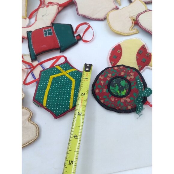Vtg. Set 22 Fabric Christmas Ornaments -For Advent For Christmas Tree Etc READ - Picture 10 of 10